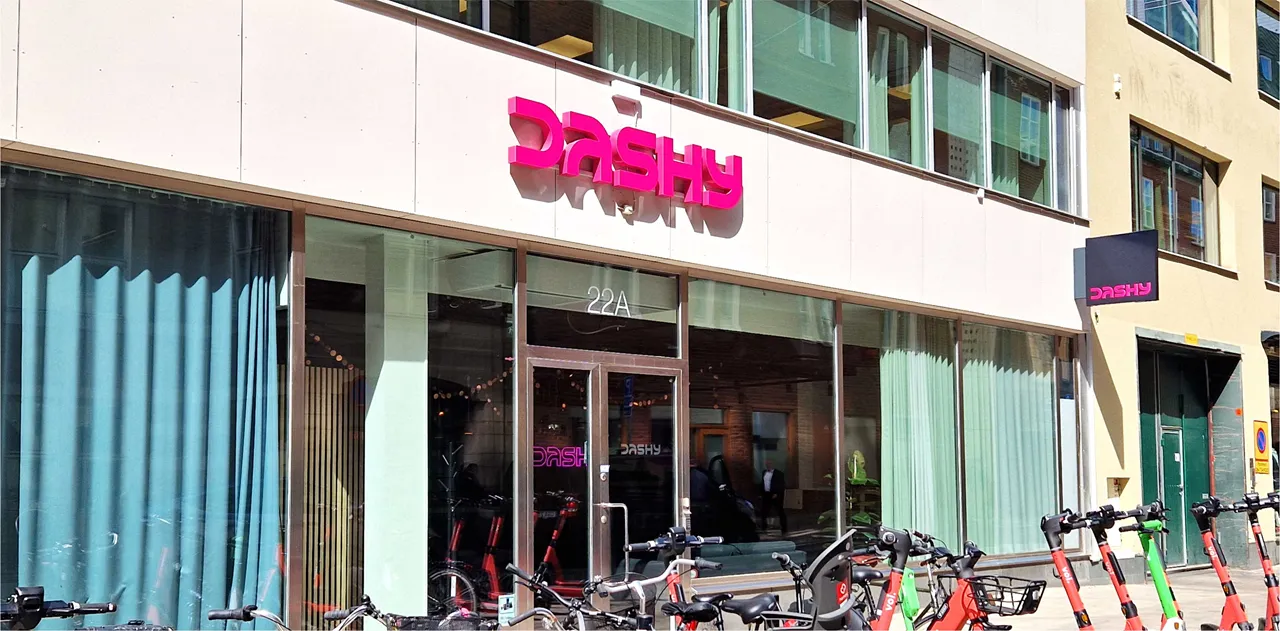 dashy-fasadskylt-flaggskylt